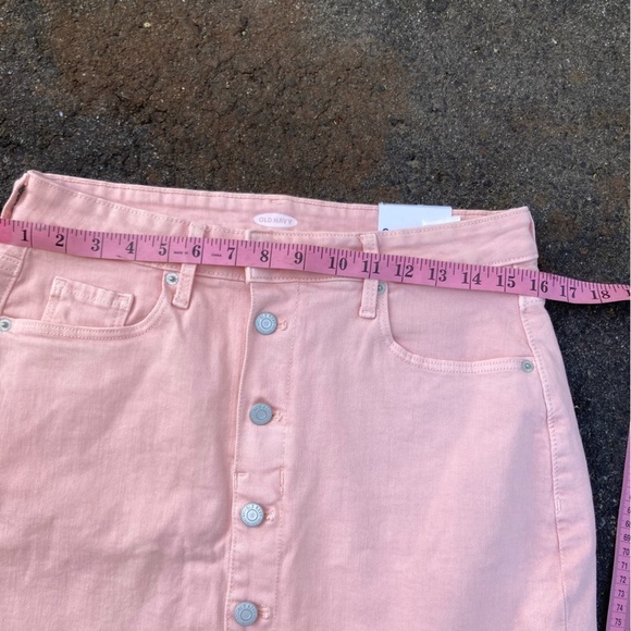 NWT button down raw hem old navy Pink Denim skirt - Picture 3 of 5